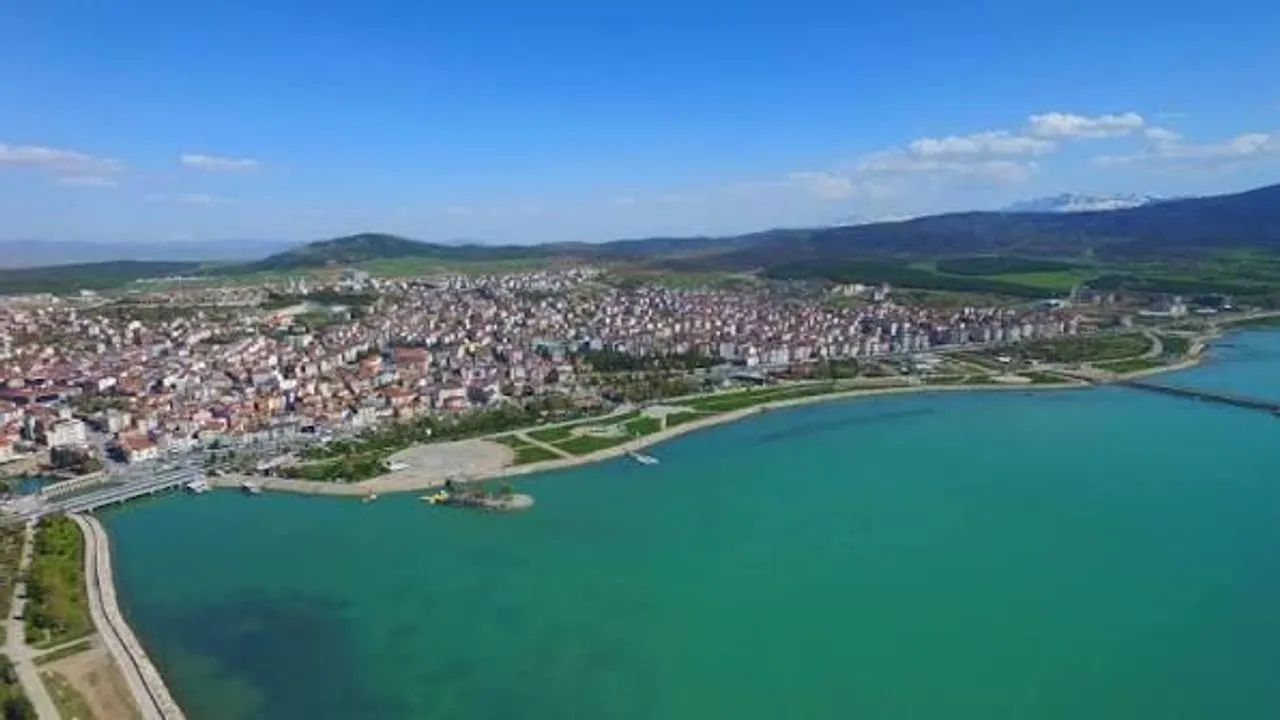 Beyşehir’in 91 yılda değişimi: 1935–1975–2026