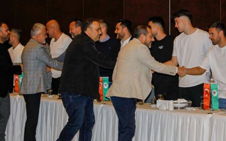 Yönetimden moral yemeği