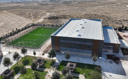 Selçuklu Belediyesi’nden eğitim ve spora bir destek daha           SELÇUKLU FEN LİSESİ KAPALI SPOR SALONU VE SUNİ ÇİM SAHA AÇILIŞA GÜN SAYIYOR